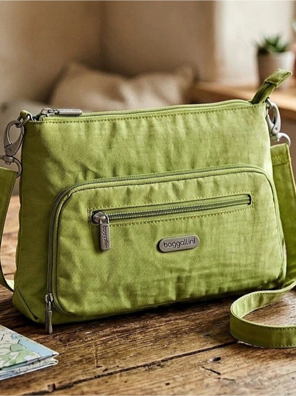 Baggallini Green Nylon Crossbody Bag Wallet Organizer Travel Purse